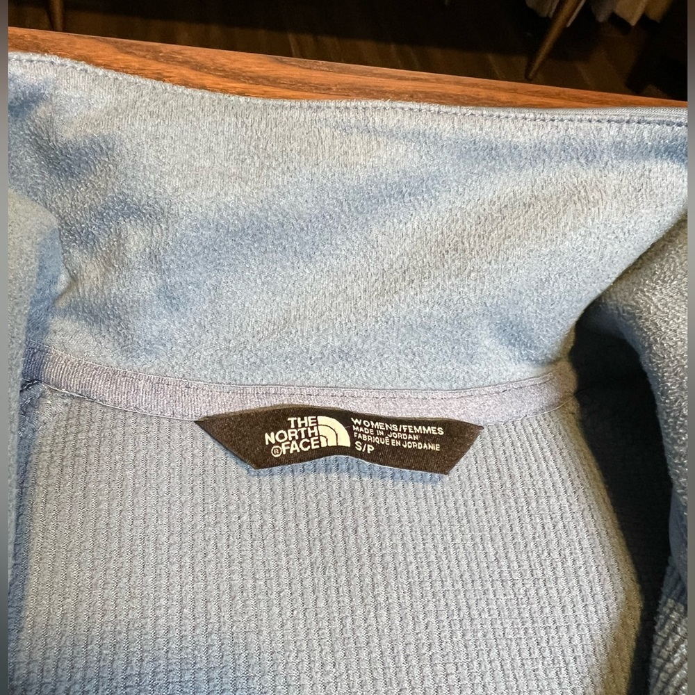 North face Baby Blue Jacket - Picture 7 of 12